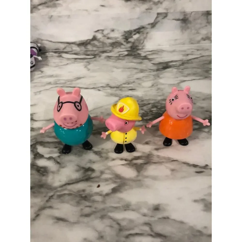 Huge Peppa Pig figure lot